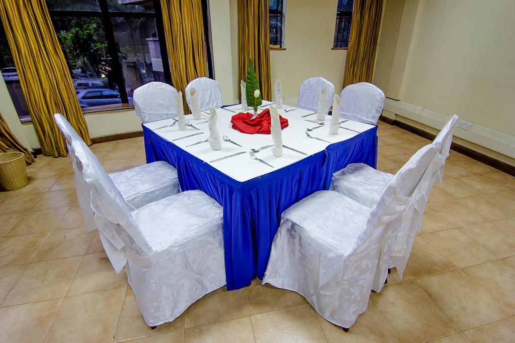 Chak Guesthouse & Conference Center Nairobi Exteriör bild