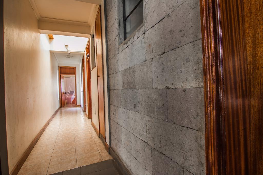 Chak Guesthouse & Conference Center Nairobi Exteriör bild
