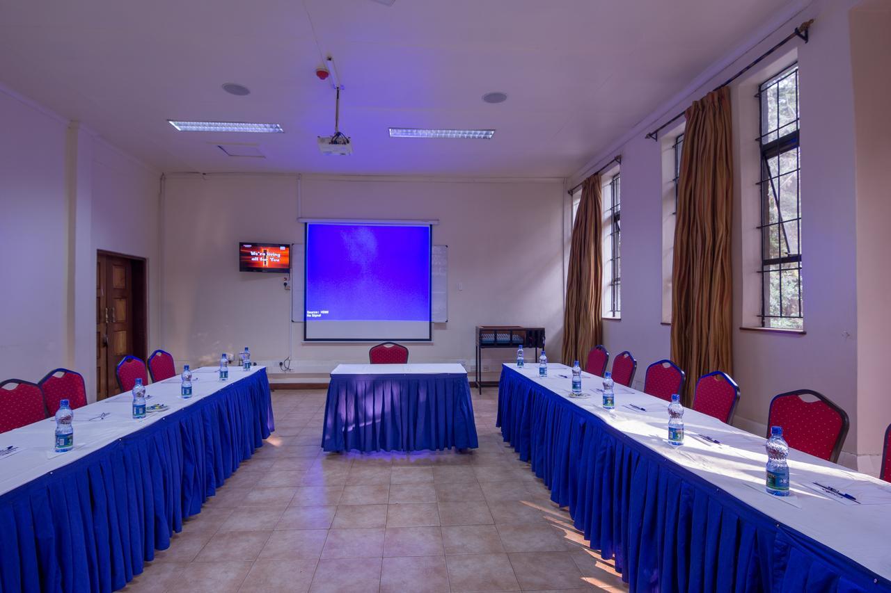 Chak Guesthouse & Conference Center Nairobi Exteriör bild